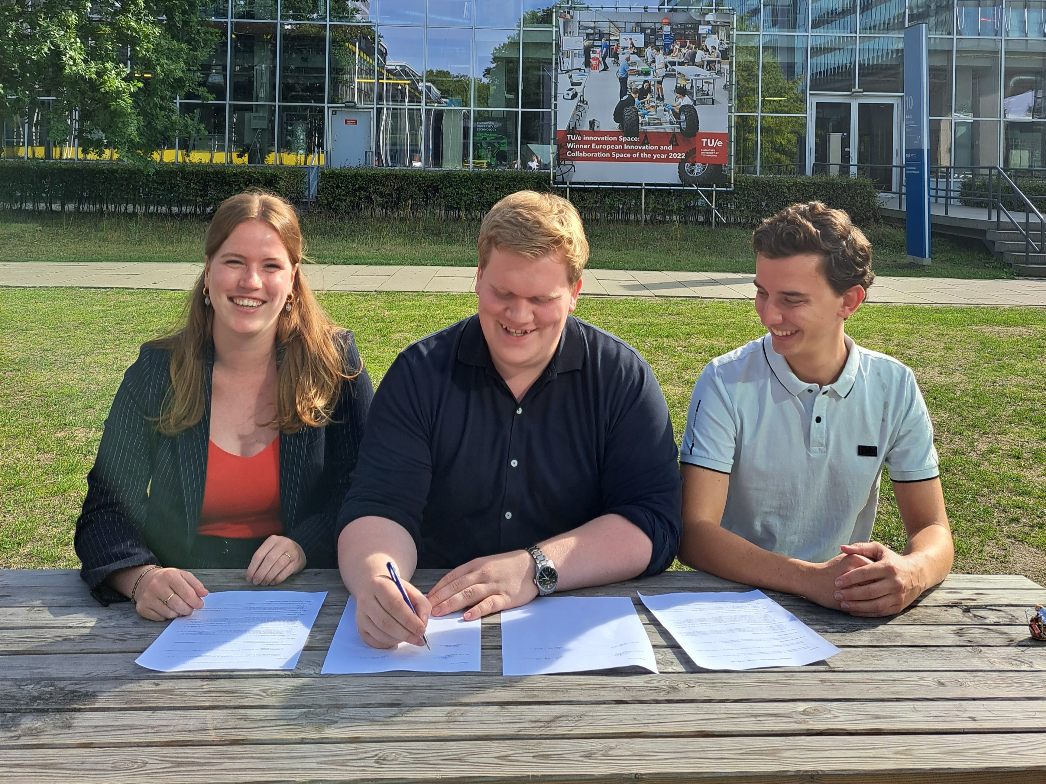 Aristotle team aan het werk